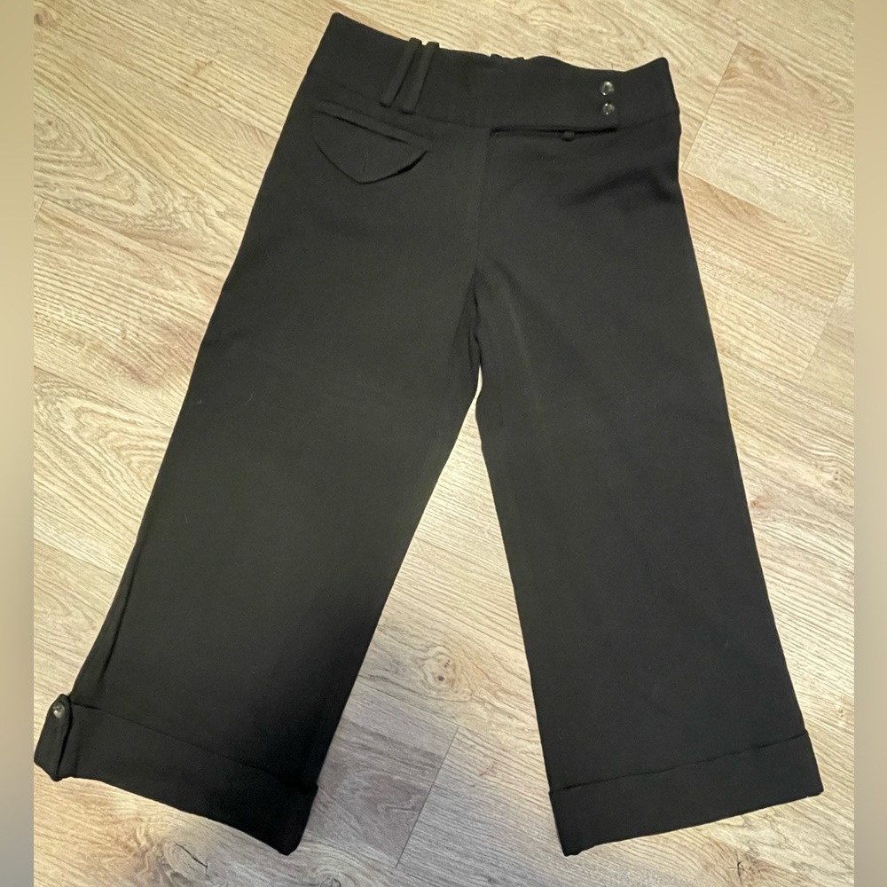 BEBE Y2K Vintage cropped pants. Size 2